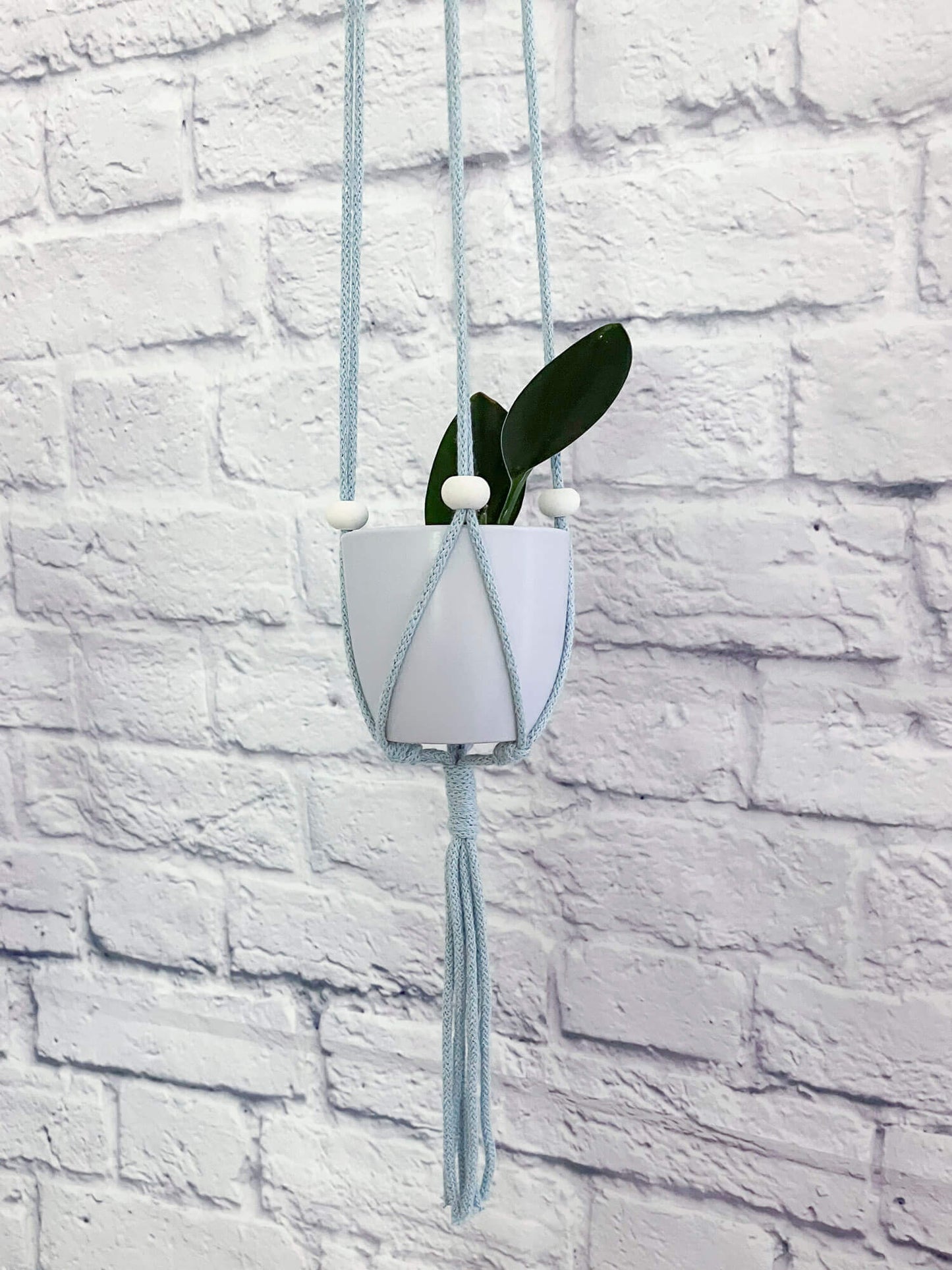 Adjustable planter with white flat beads - various colors